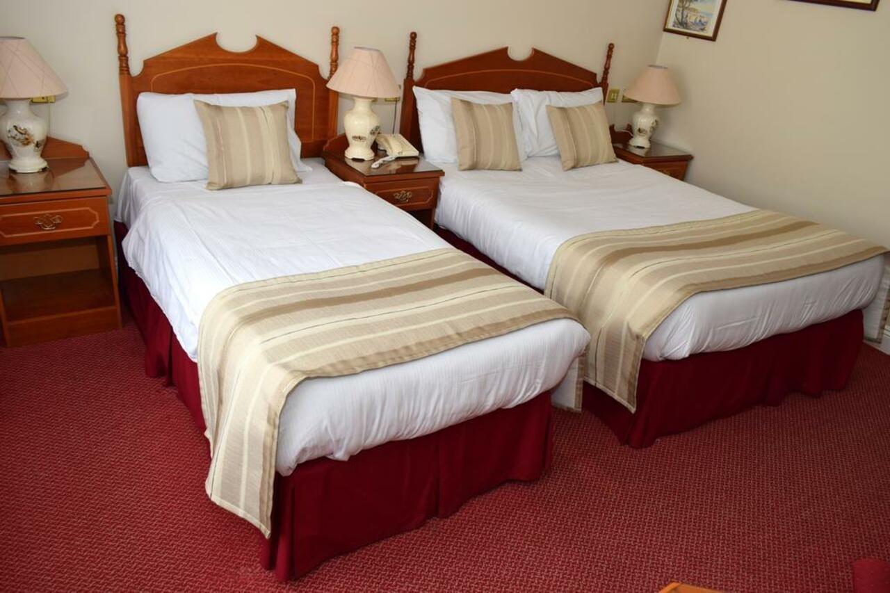 Rhu Glenn Hotel Вотафорд Экстерьер фото