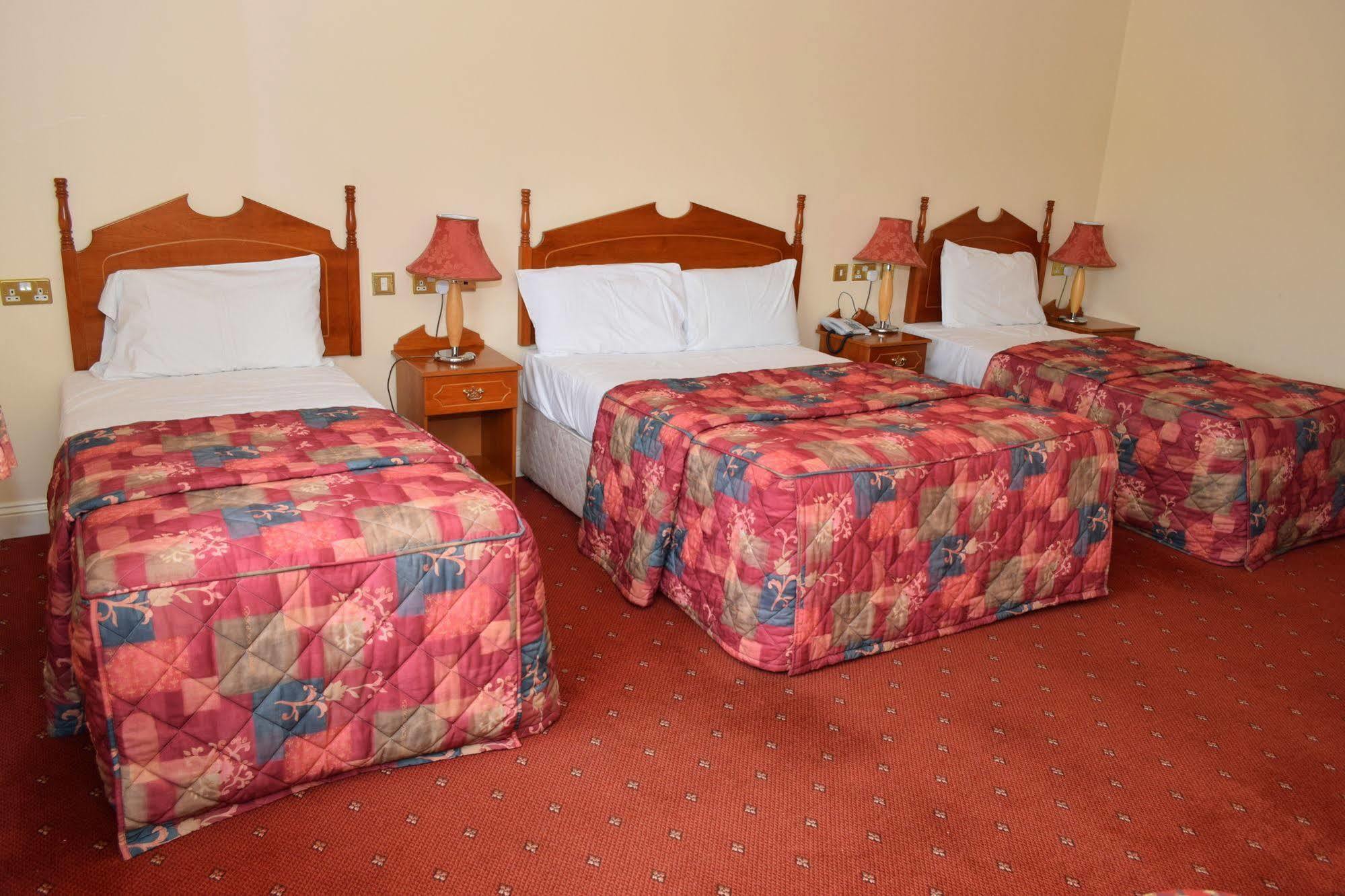 Rhu Glenn Hotel Вотафорд Экстерьер фото